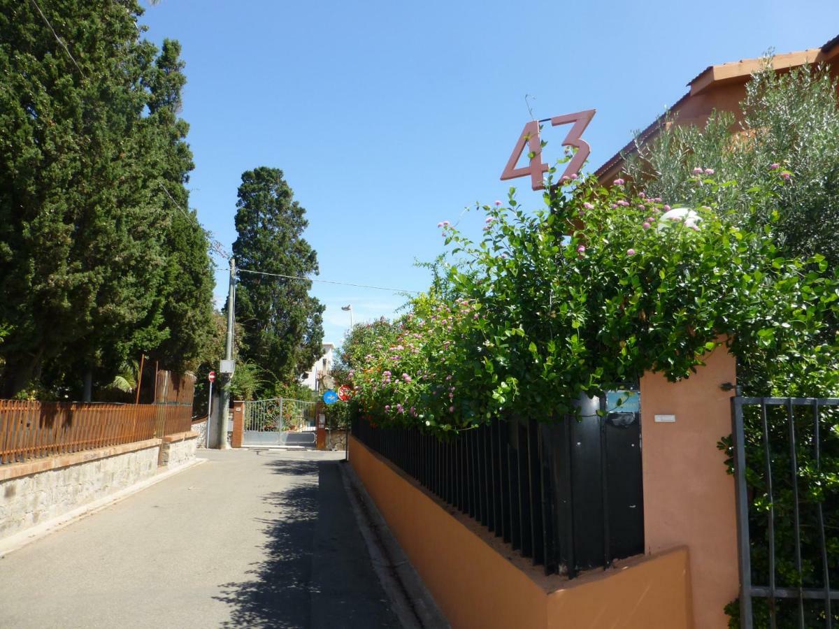 Casa Vacanza Appartamenti Al Mare Capoterra Dış mekan fotoğraf