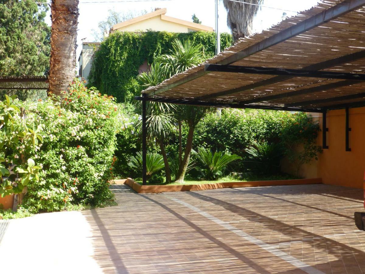 Casa Vacanza Appartamenti Al Mare Capoterra Dış mekan fotoğraf